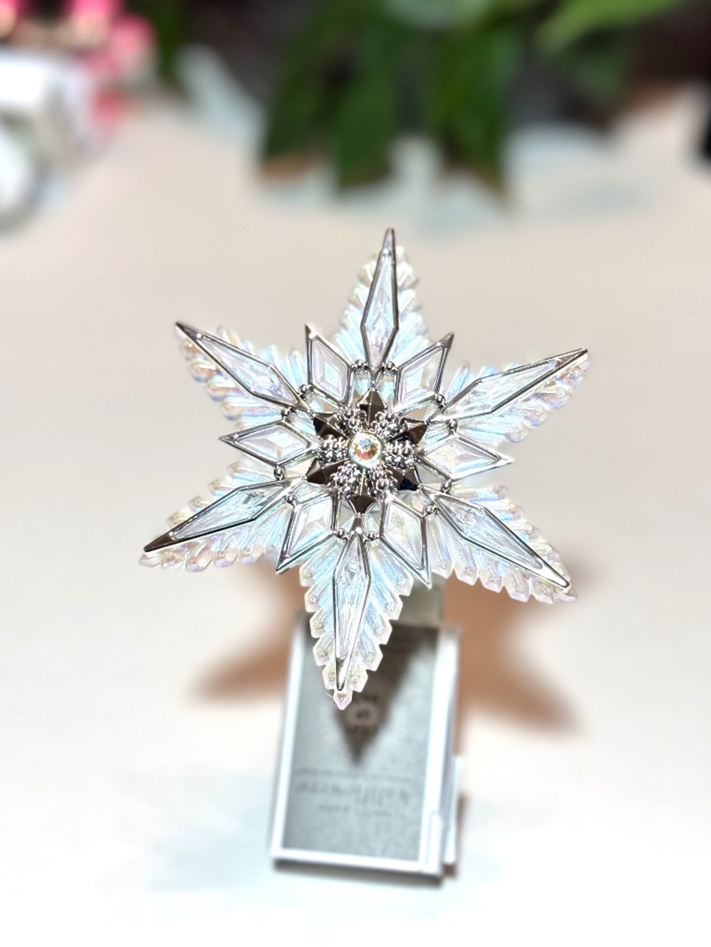 Iridescent SNOWFLAKE Nightlight Wallflowers Plug